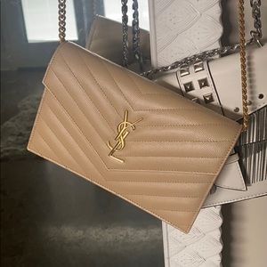 YSL Envelope Chain Wallet in Powder